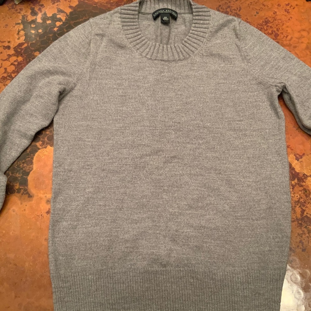 TWO Banana Republic lightweight sweaters